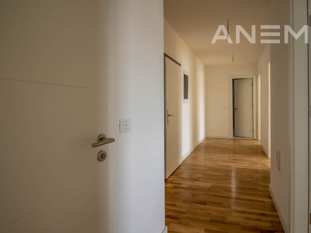 Banesë në shitje 109.5m² në lagjen Kalabria