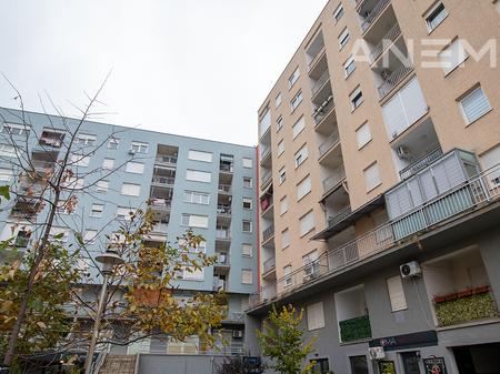 Banesë në shitje 56m² në lagjen Mati 1