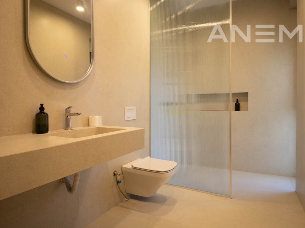 Shtëpi me qira me 4 dhoma gjumi në lagjen Qershia