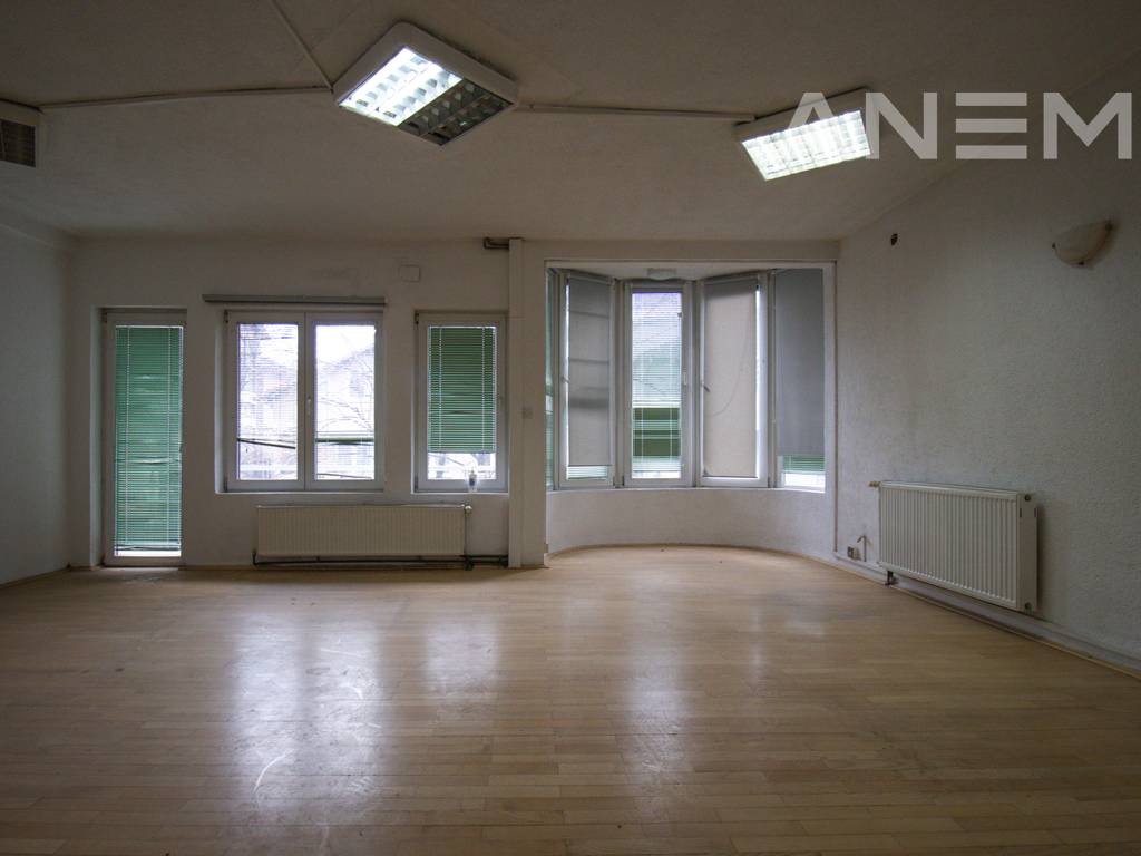 Zyre me qira me 20 hapësira pune në Pejton