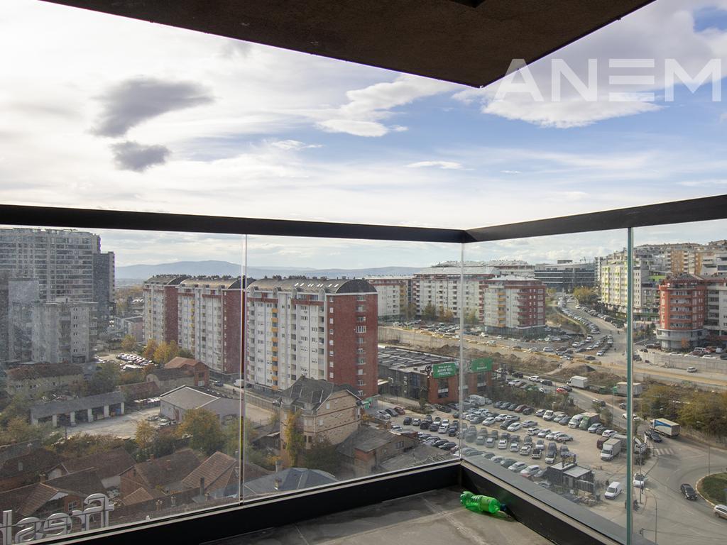 Office for rent with 4 workspaces in Lakrishtë