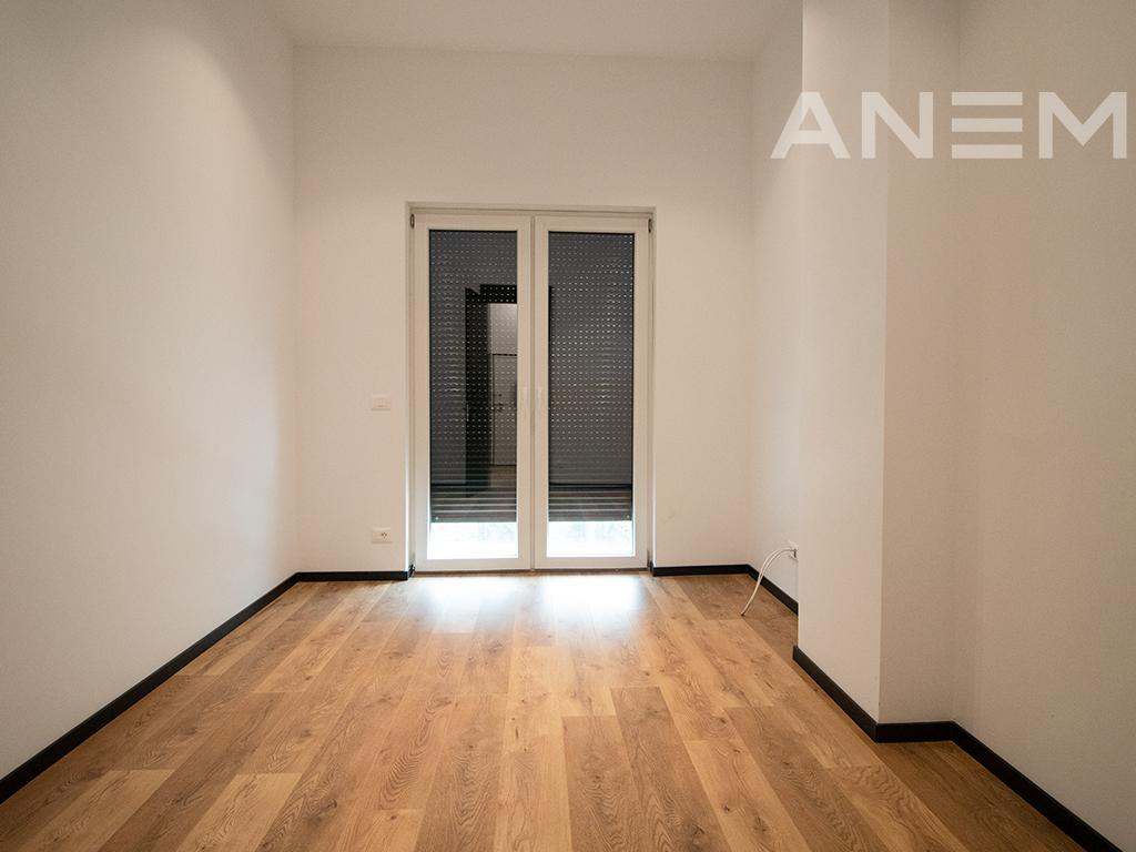 Zyre me qira me 4 hapësira në Aktash