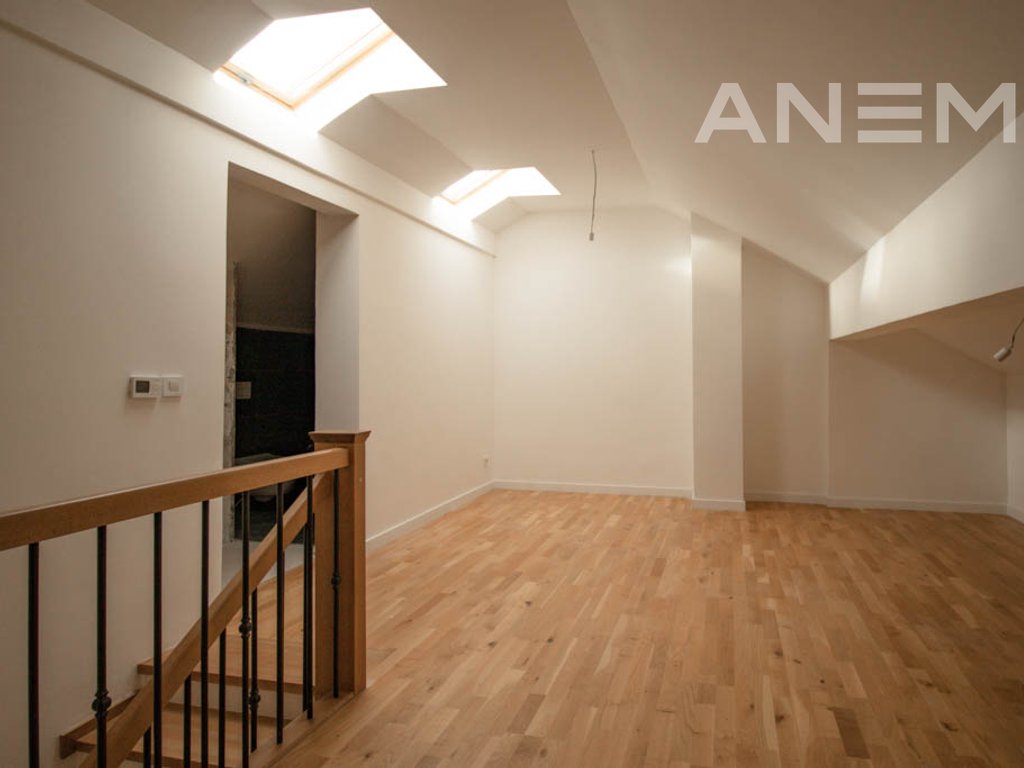 Shtëpi në shitje 165m² +35m² në lagjen Royal Green Residence