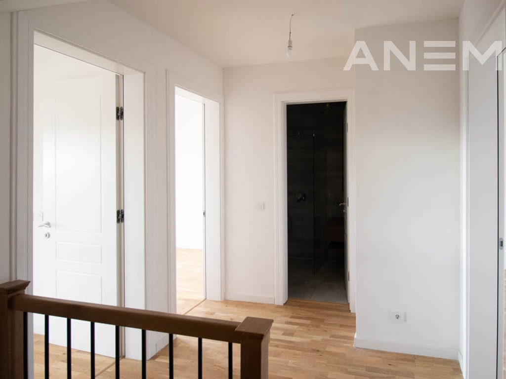 Shtëpi në shitje 165m² +35m² në lagjen Royal Green Residence