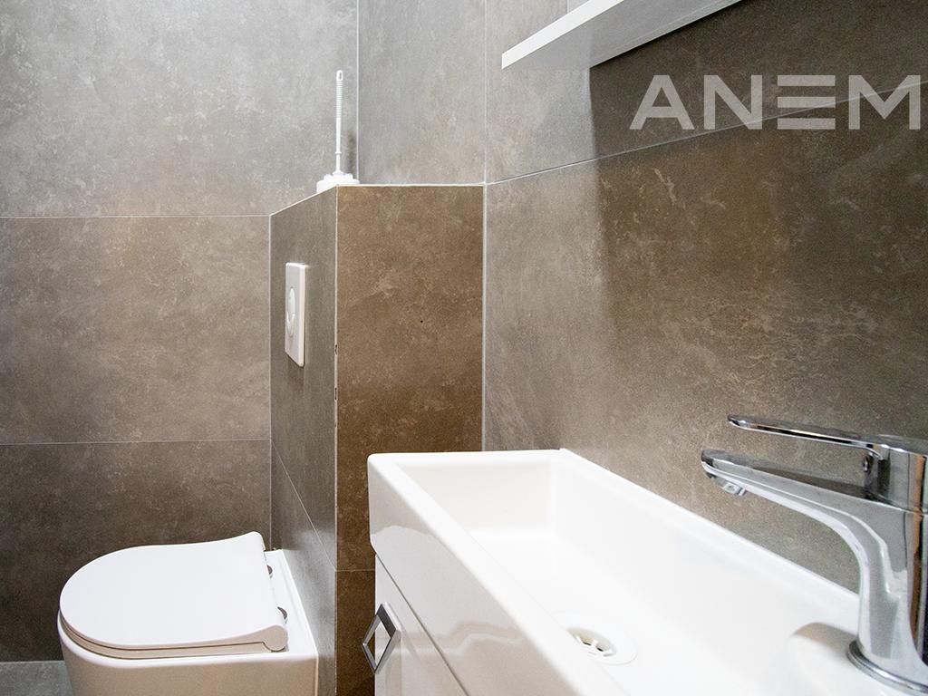 Zyre me qira me 6 hapësira pune te Rruga C