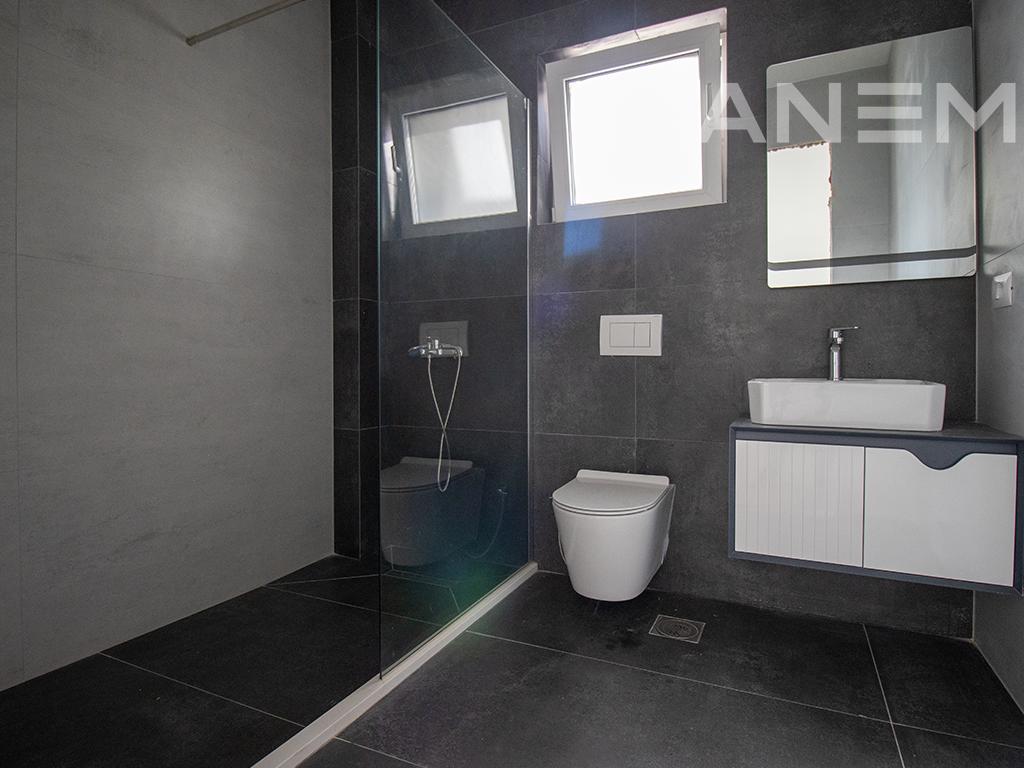 Shtëpi në shitje 352m² në Zllatarë