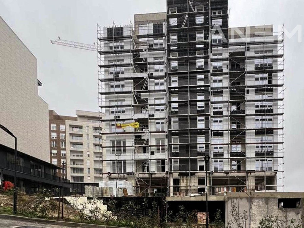 Banesë në shitje 109.23 në Veternik