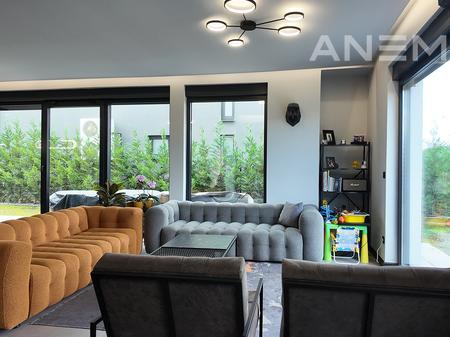 Shtëpi në shitje 237m2 në lagjen Arberia