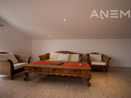 Kat shtëpie me qira 110m² në Arbëri