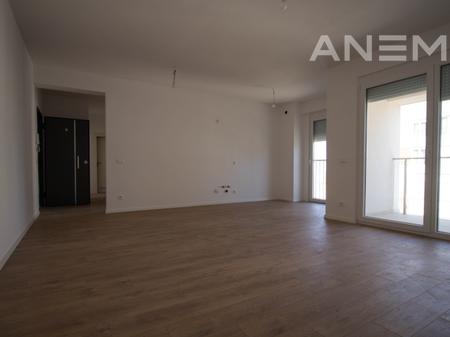 Banesë në shitje 80m² në Veternik