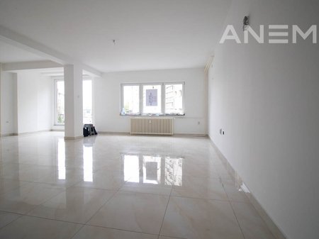 Zyre me qira 135m² në Ulpianë