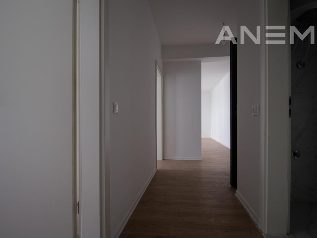 Banesë në shitje 80m² në Veternik