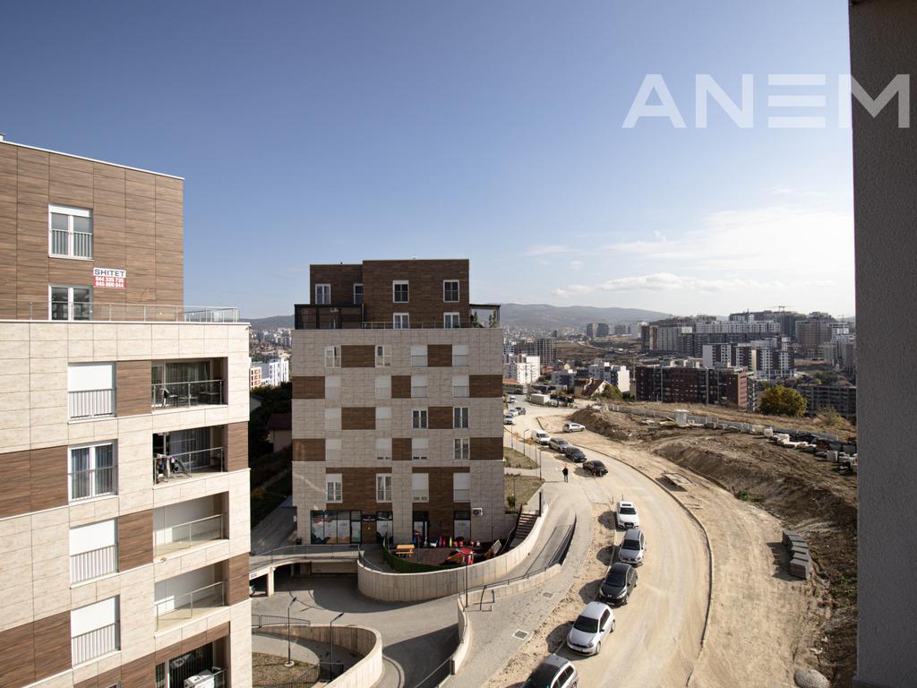 Banesë në shitje 80m² në Veternik