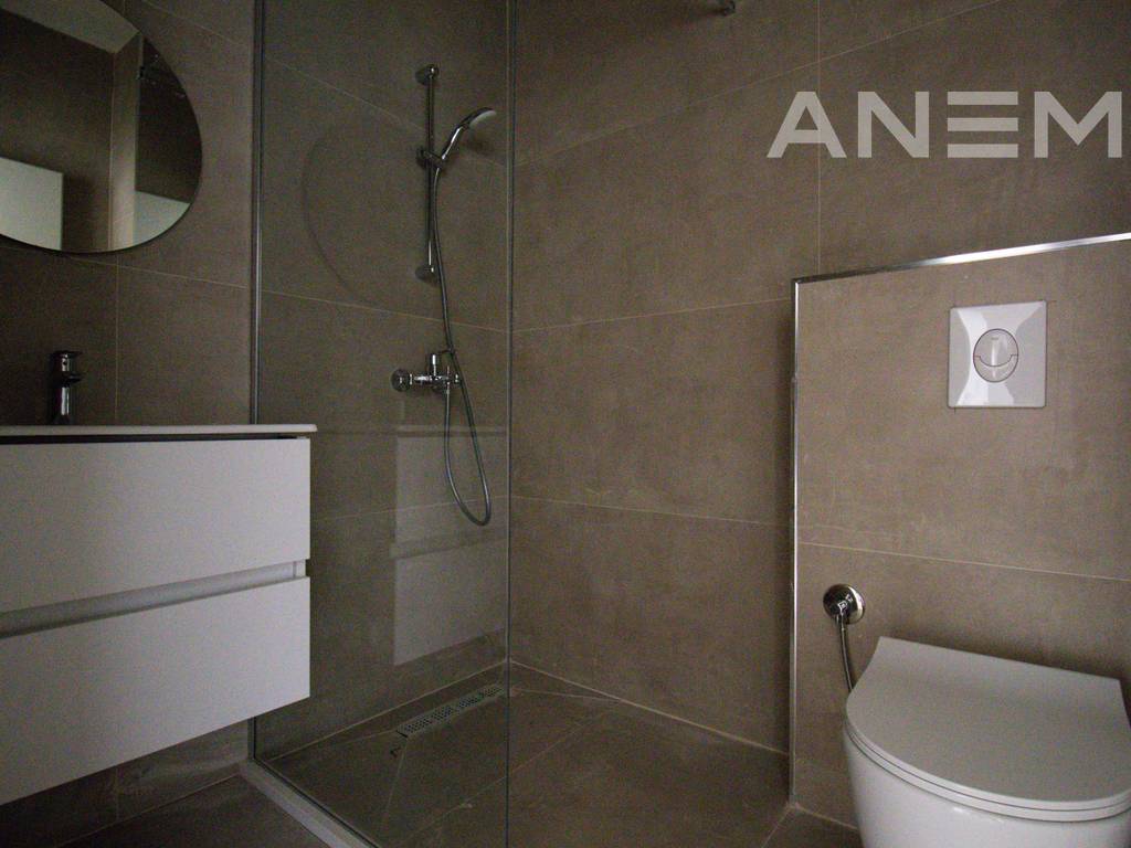 Banesë në shitje 80m² në Veternik