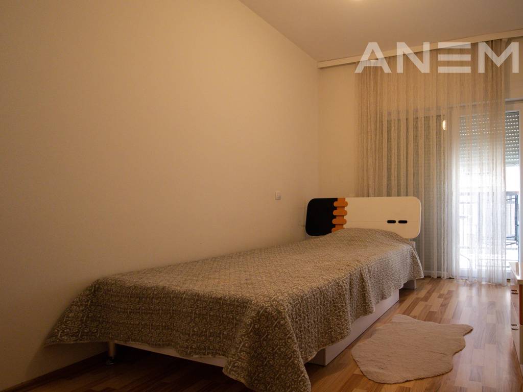 Banesë në shitje 107.75m² në Mat 1