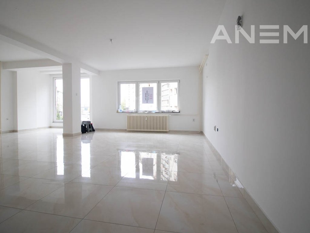 Zyre me qira 135m² në Ulpianë