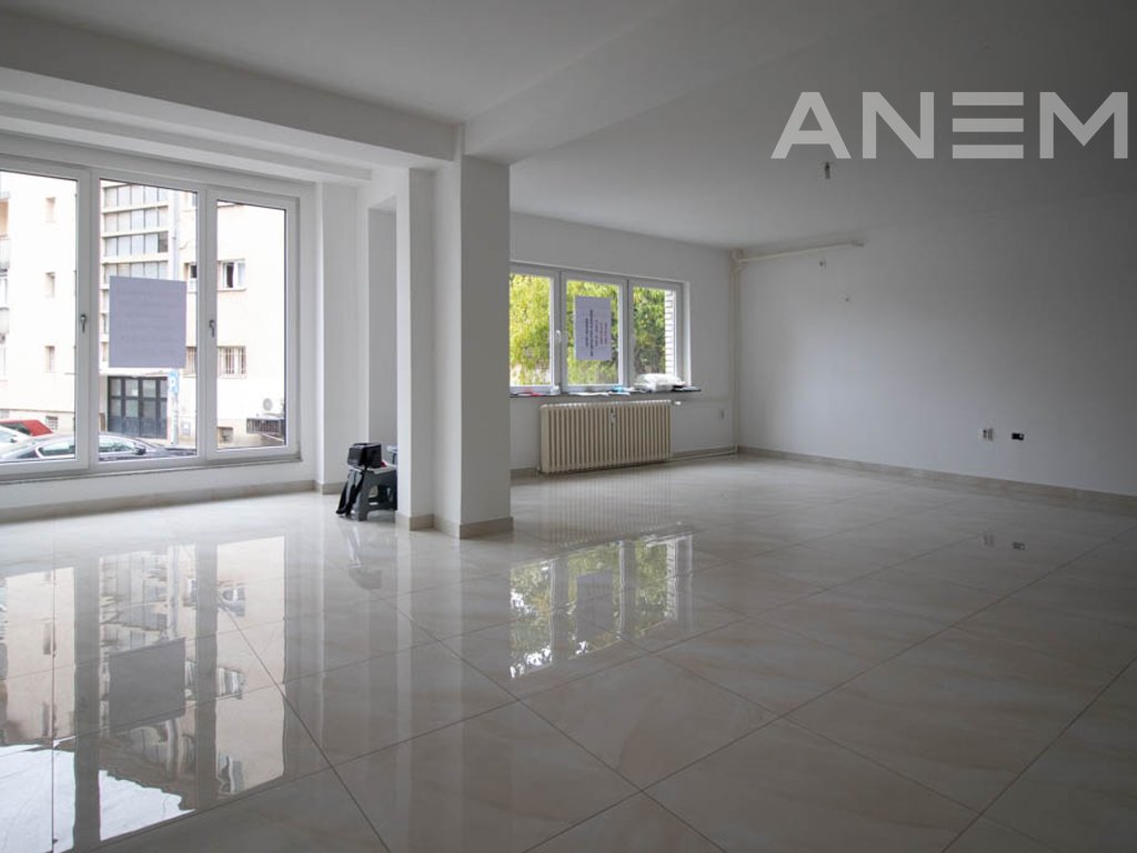 Zyre me qira 135m² në Ulpianë