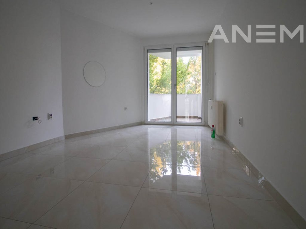 Zyre me qira 135m² në Ulpianë
