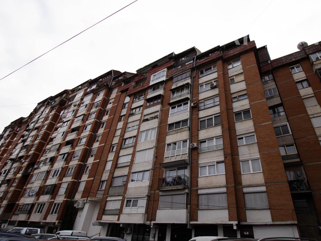 Banesë me qira me 2 dhoma gjumi në Qendër