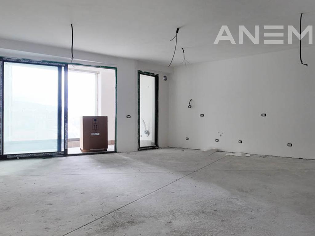 Banesë në shitje 156.8 m² në lagjen Lakrishtë