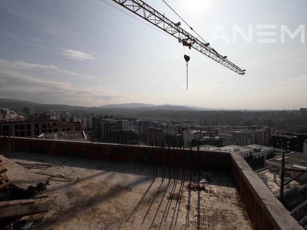 Penthouse në shitje 164.2m² + 139m² tarrace në Mat 1