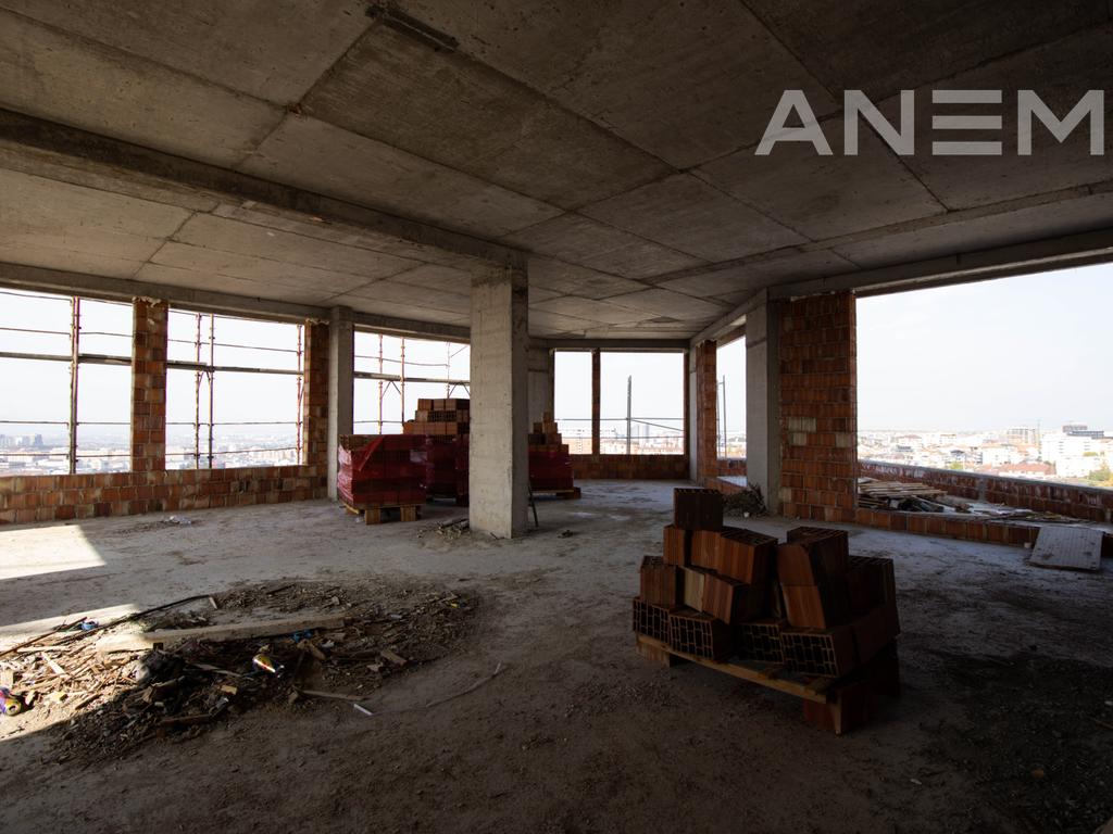 Penthouse në shitje 164.2m² + 139m² tarrace në Mat 1