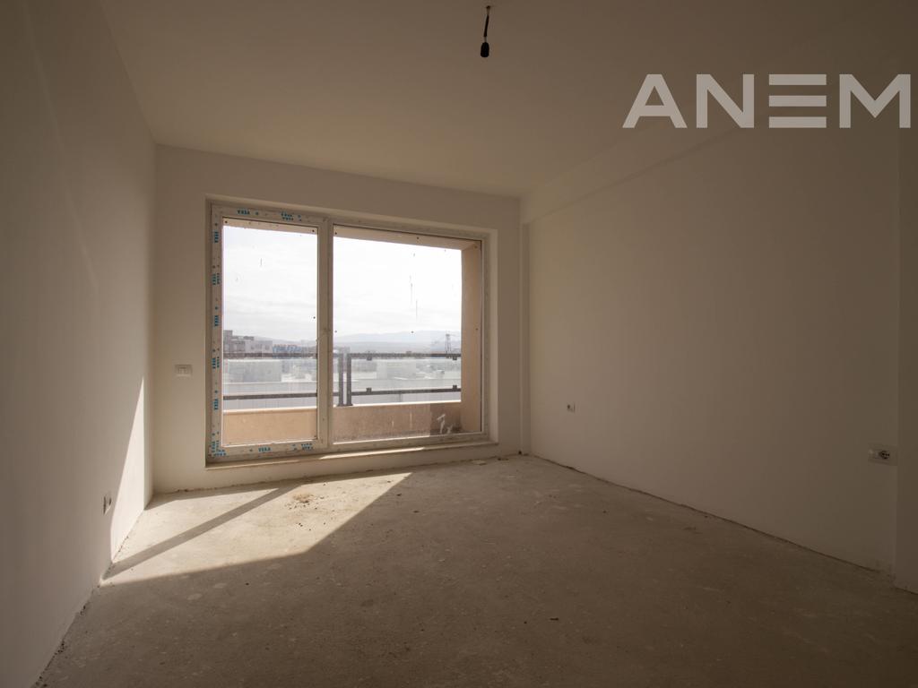 Penthouse në shitje 177m² + 259.50m² tarrace në Mat 1