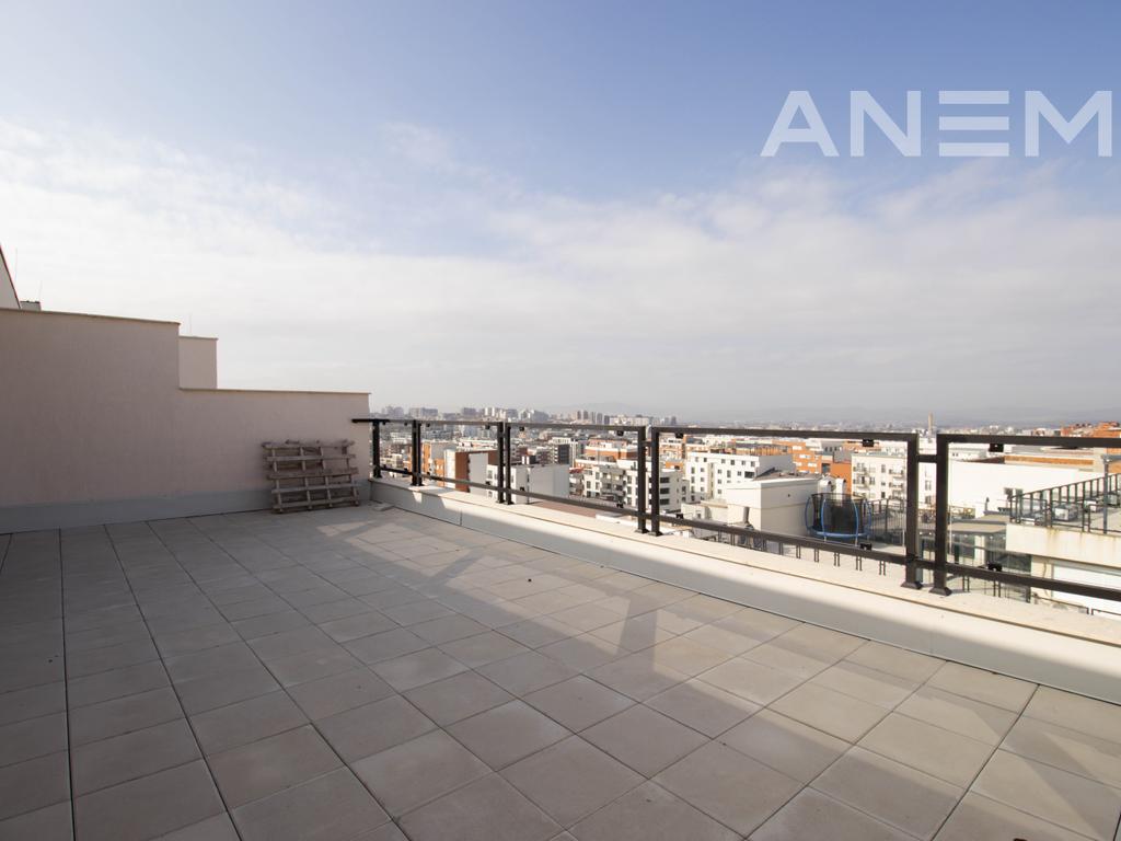 Penthouse në shitje 177m² + 259.50m² tarrace në Mat 1