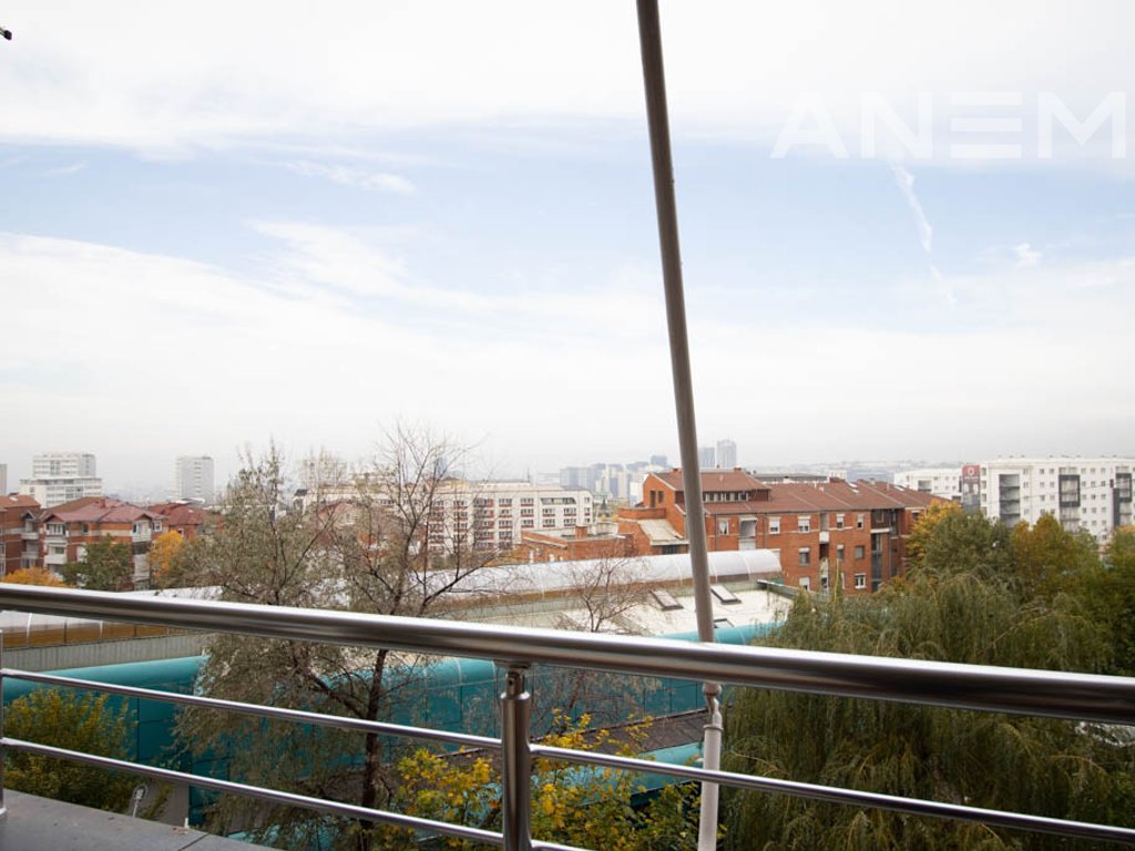 Banesë në shitje 98m² në lagjen Bregu i Diellit