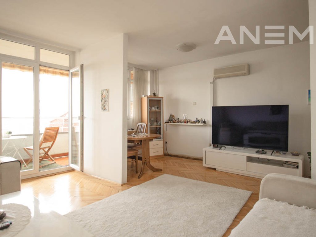 Banesë në shitje 98m² në lagjen Bregu i Diellit