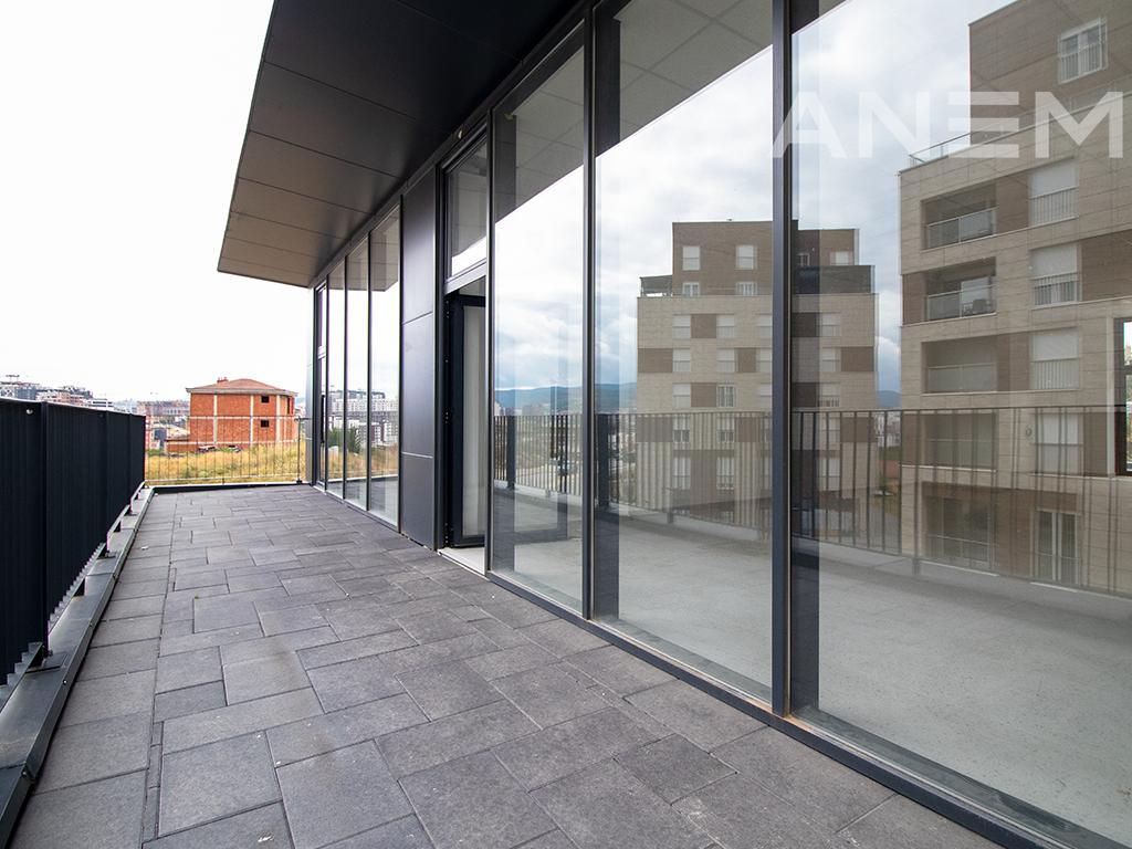 Commercial space for sale 78m² in Veternik