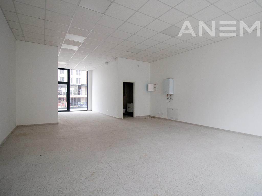 Commercial space for sale 78m² in Veternik