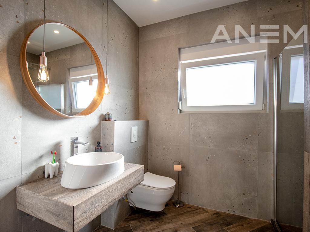 Shtëpi në shitje 202m² + 25m² nënkulm në Veternik