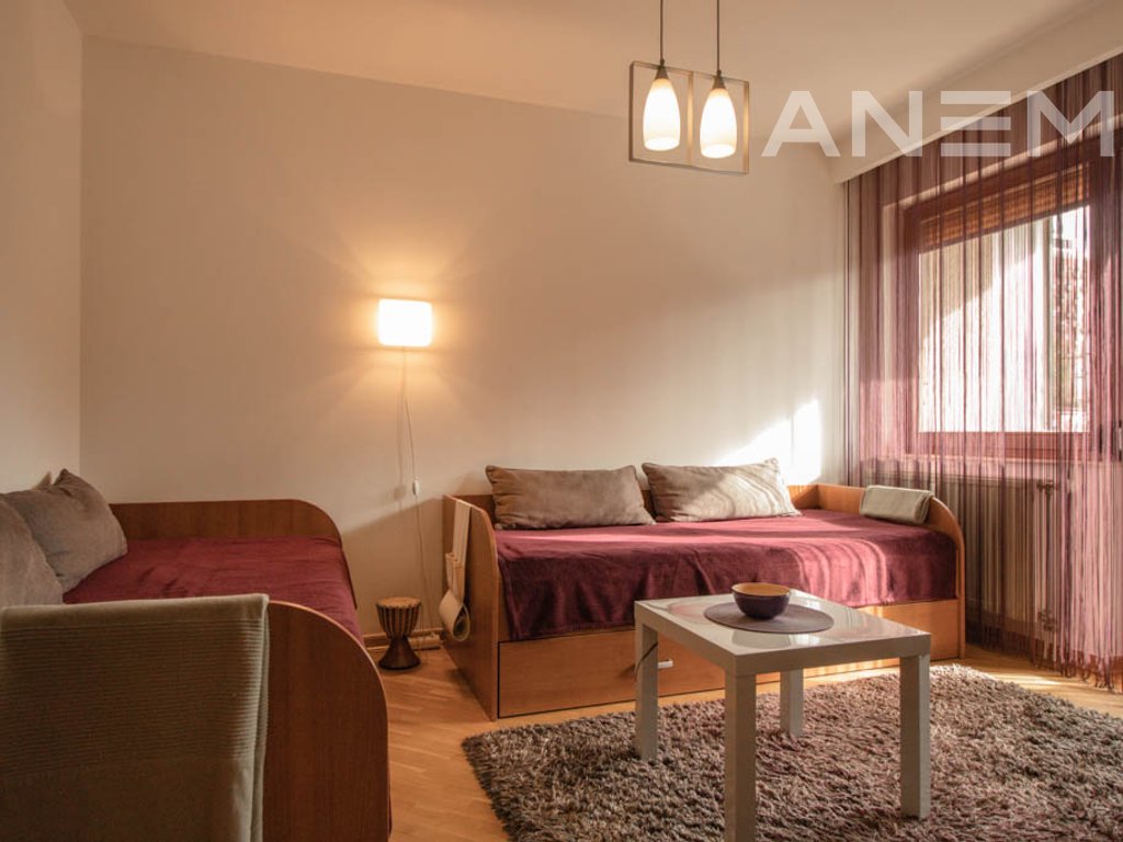 Banesë me qira me 2 dhoma gjumi në lagjen Dardania