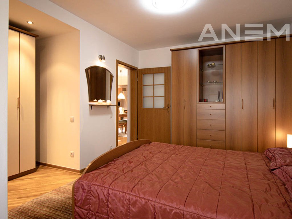 Banesë me qira me 2 dhoma gjumi në lagjen Dardania