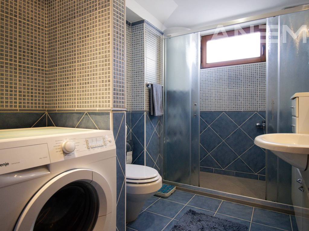 Banesë me qira me 2 dhoma gjumi në lagjen Dardania