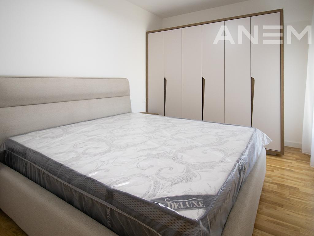 Apartment for rent with 2 bedrooms on B street