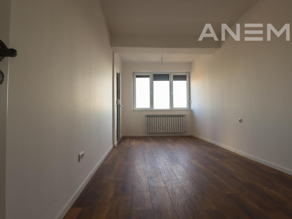 Banesë në shitje 103m² në Lakrishtë