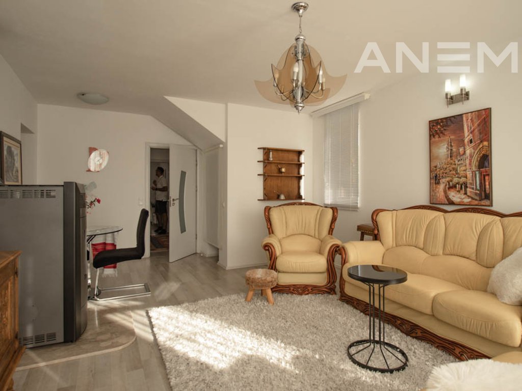 Shtëpi në shitje 667m² në lagjen Sofalia