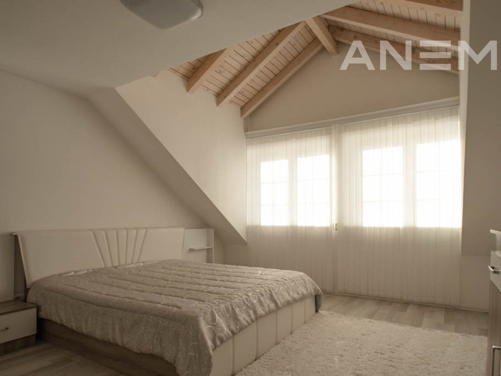 Shtëpi në shitje 667m² në lagjen Sofalia