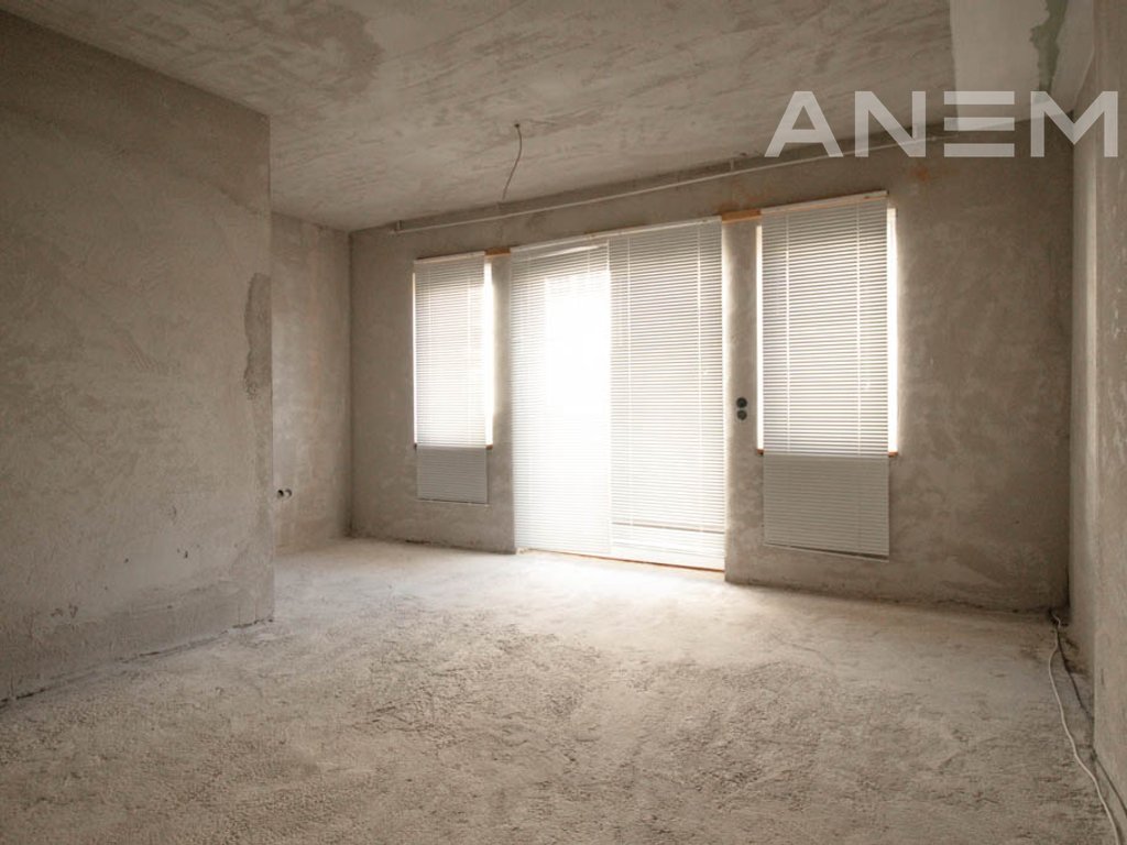 Shtëpi në shitje 667m² në lagjen Sofalia