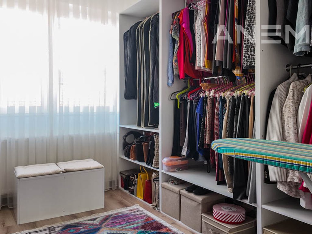 Apartment for sale 186m² in the Bregu i Diellit neighborhood