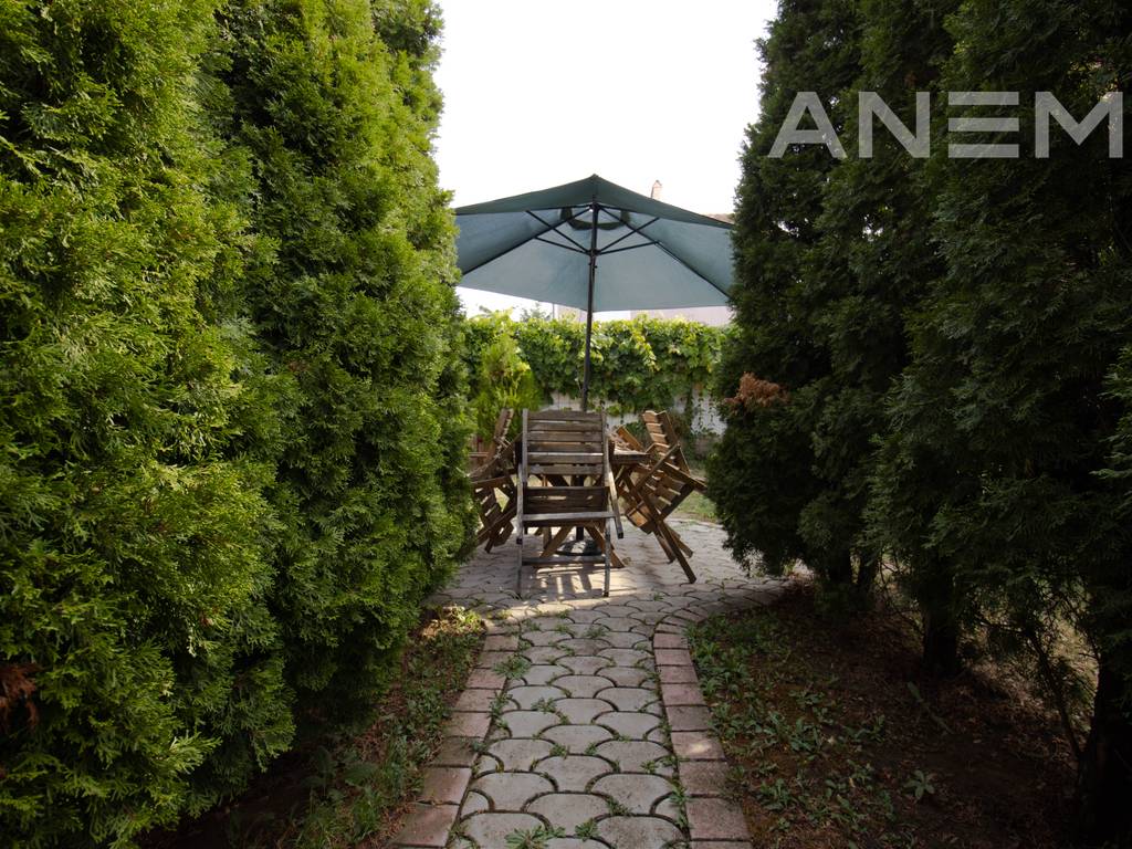 House for sale 250m² in the Vranjevc neighborhood