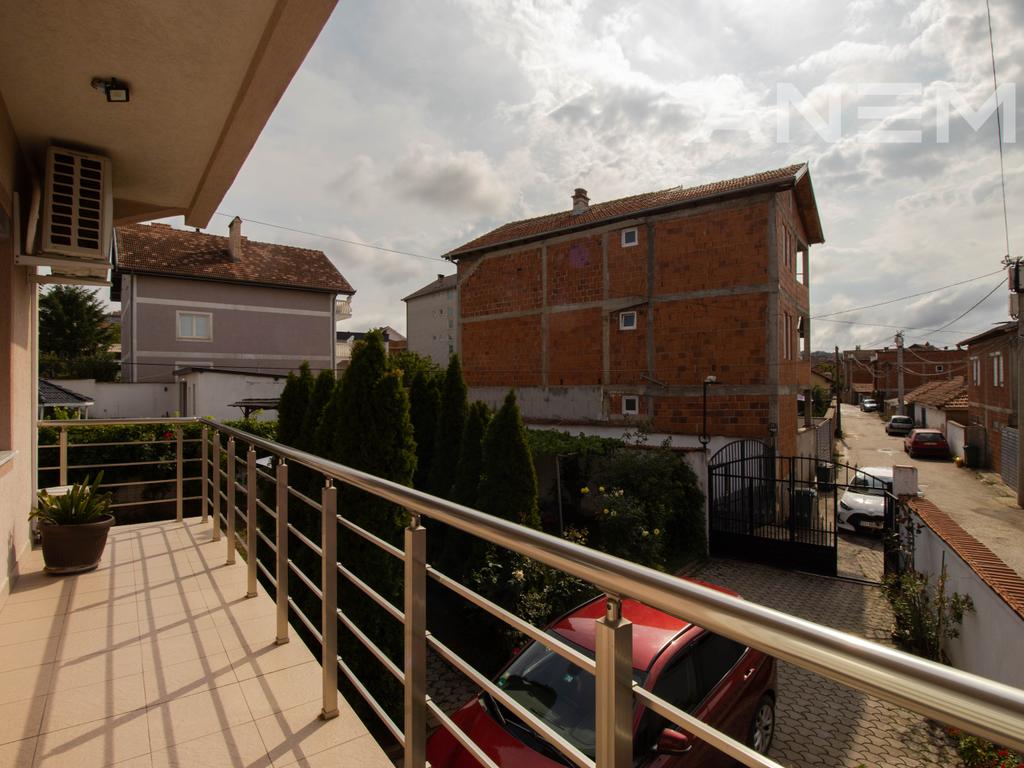 House for sale 250m² in the Vranjevc neighborhood