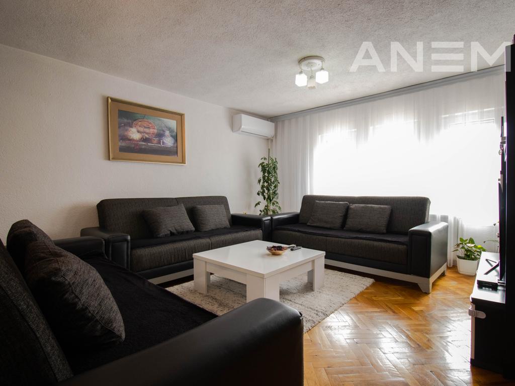 House for sale 250m² in the Vranjevc neighborhood