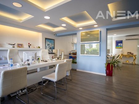 Commercial space for rent with 2 workspaces in the Center