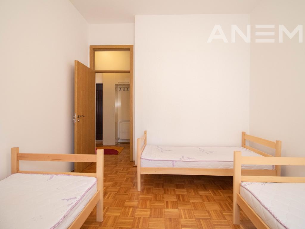 Banesë me qira me 2 dhoma gjumi në lagjen Bregu i Diellit