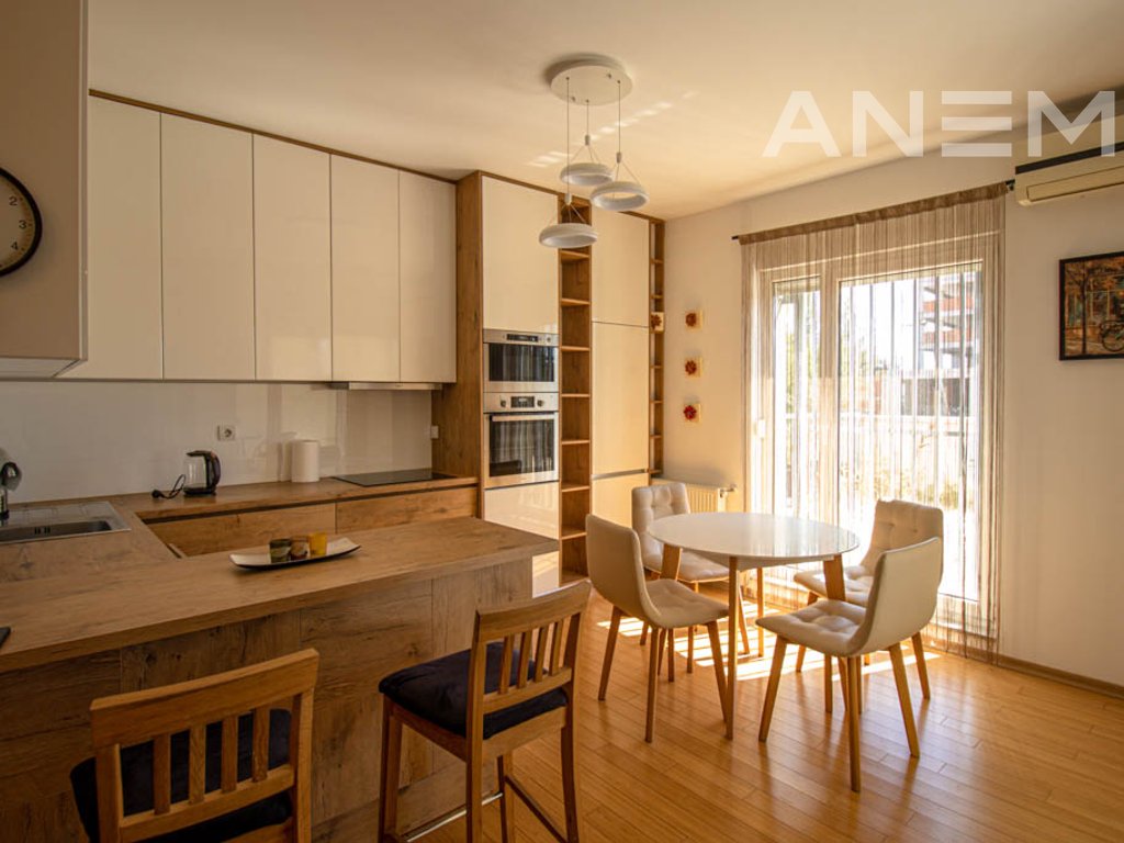 Apartment for sale 91m² in Arbëri
