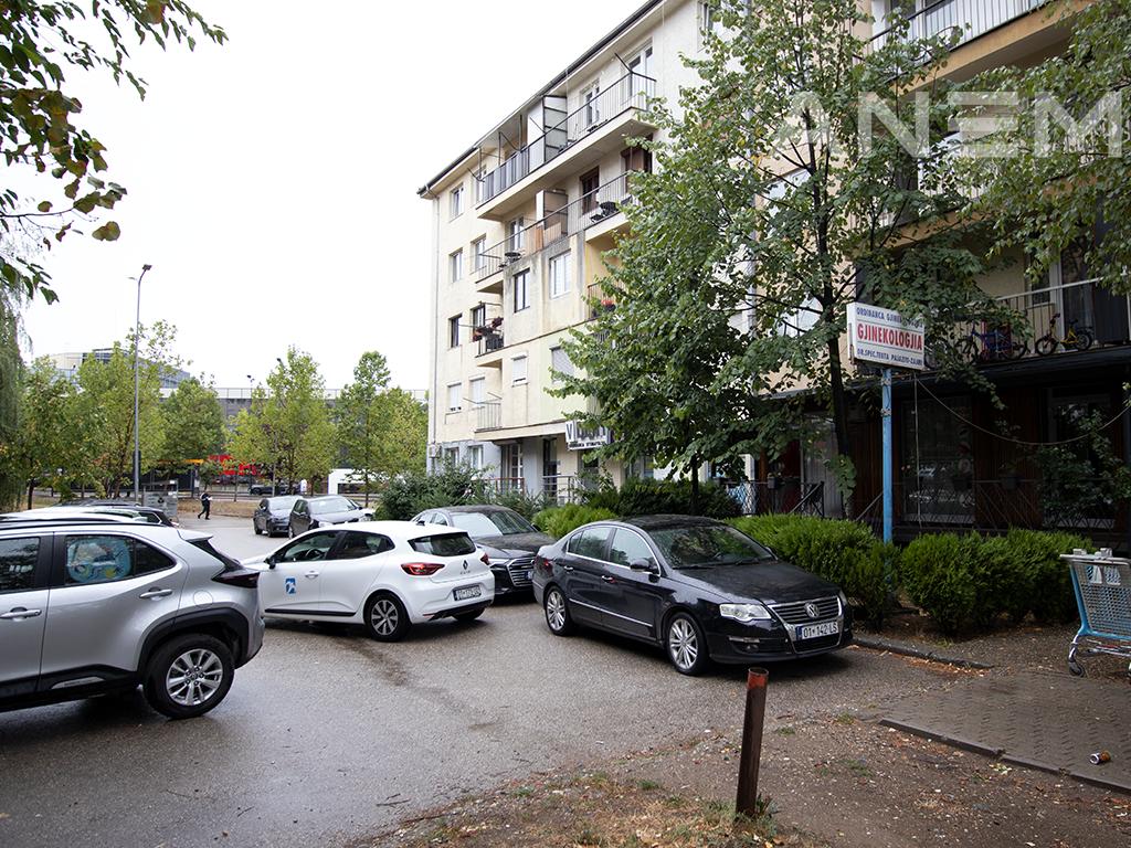 Banesë në shitje 43.66m² në Ulpianë