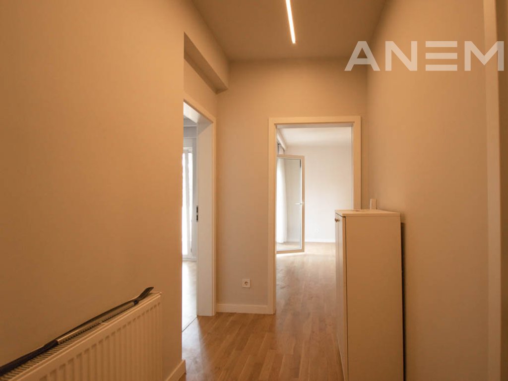 Banesë në shitje 66m²+12m² terracë në Tophane